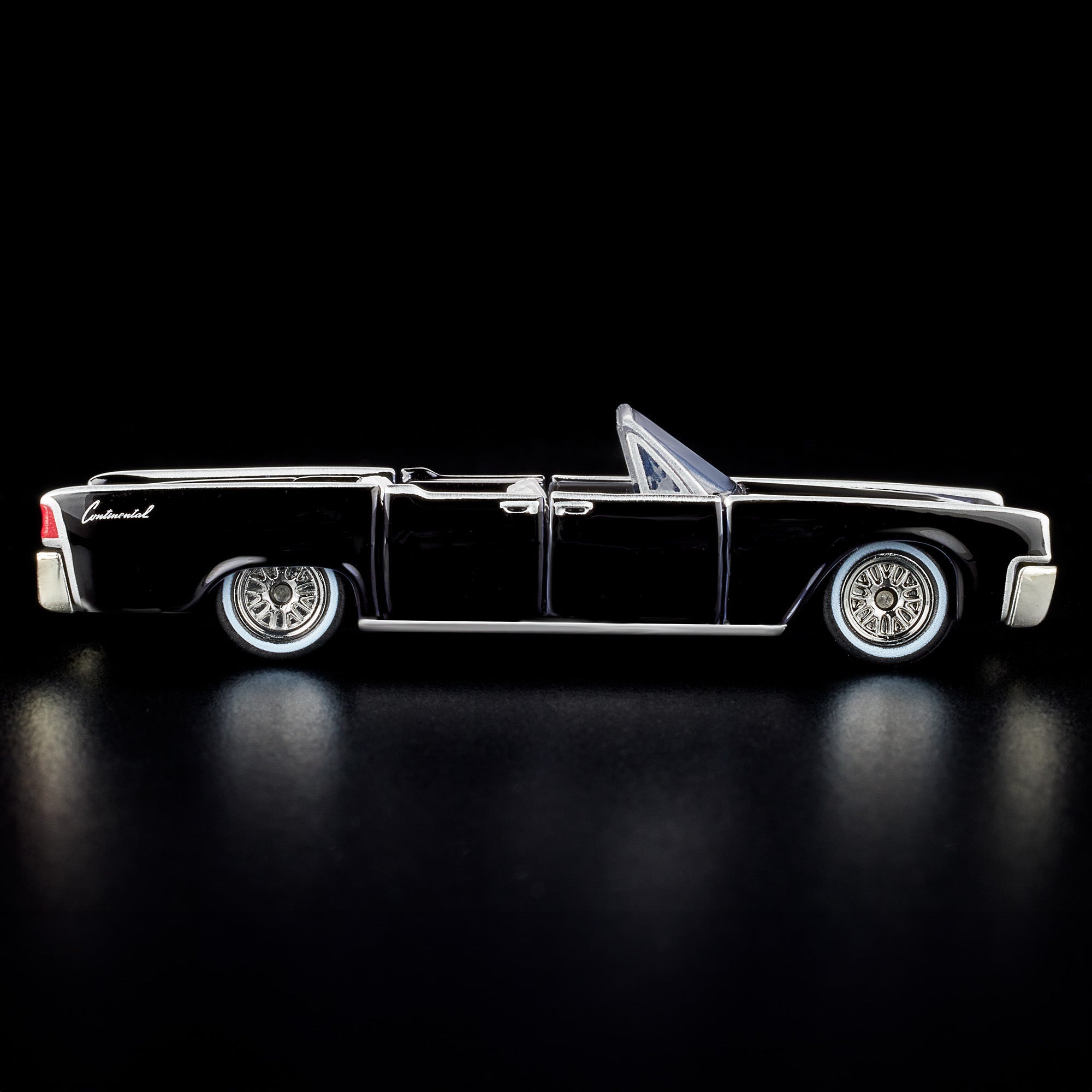 Hot Wheels RLC Exclusive '61 Lincoln Continental
