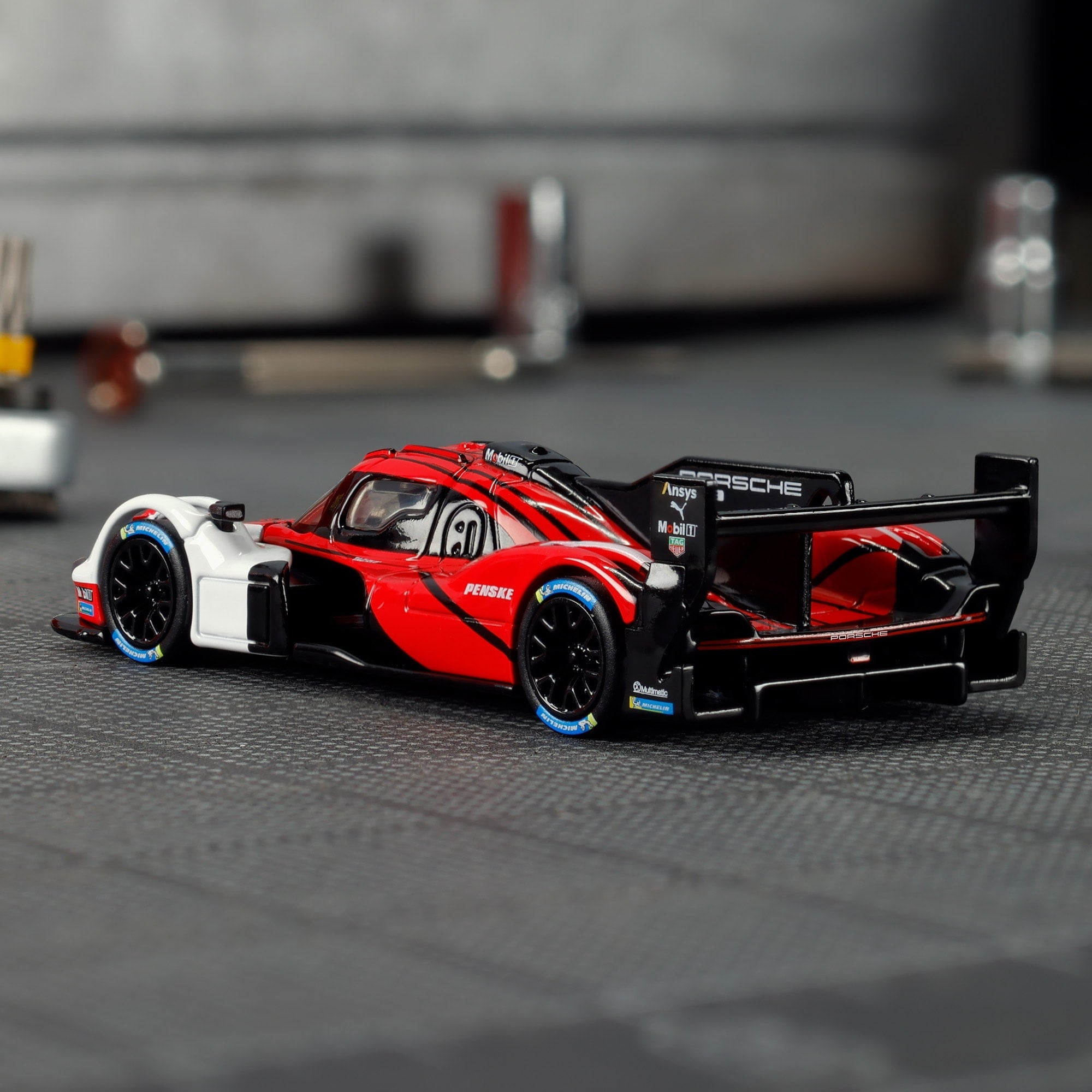 Hot Wheels Elite 64 Porsche 963