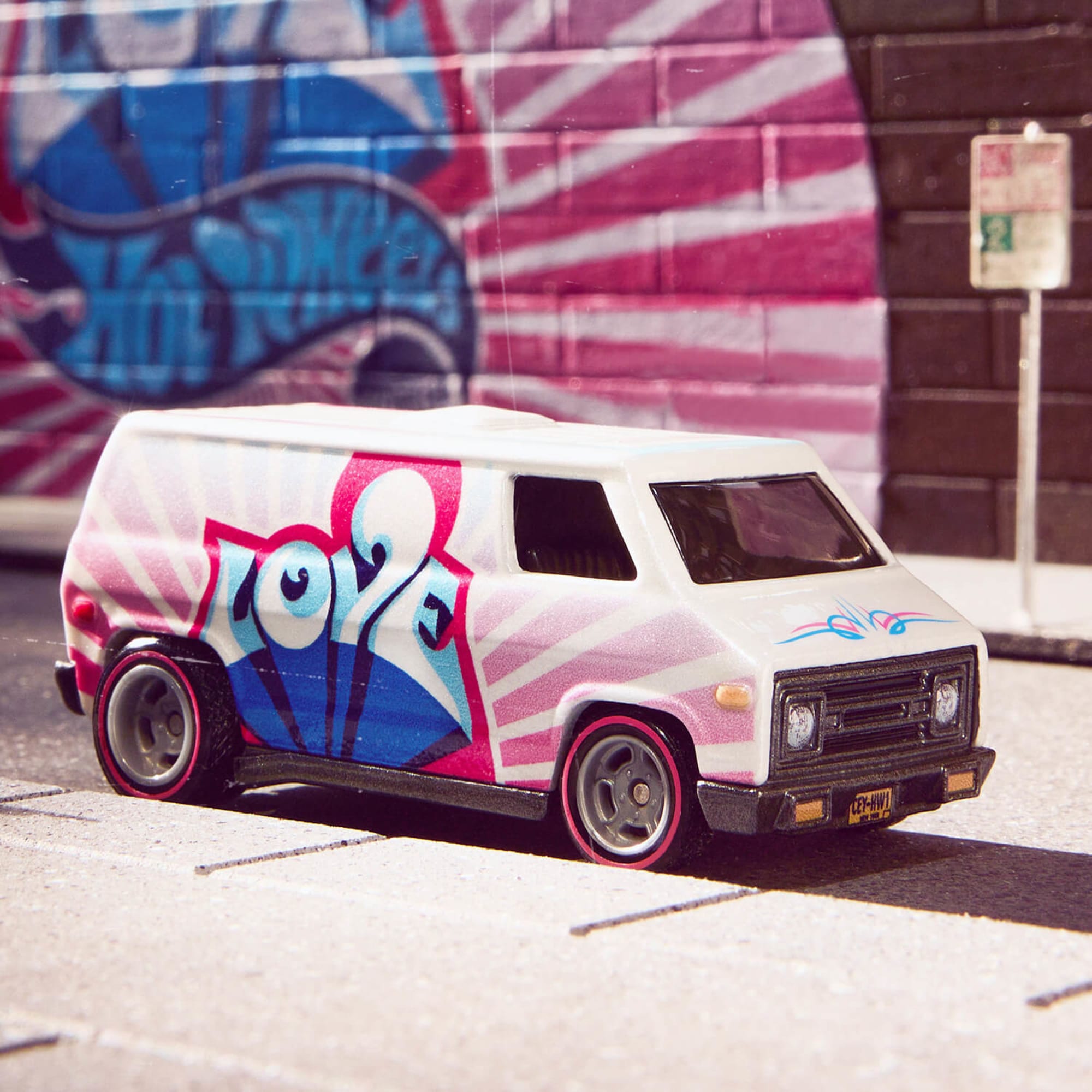 Hot Wheels Cey Adams “LOVE” 70's Van