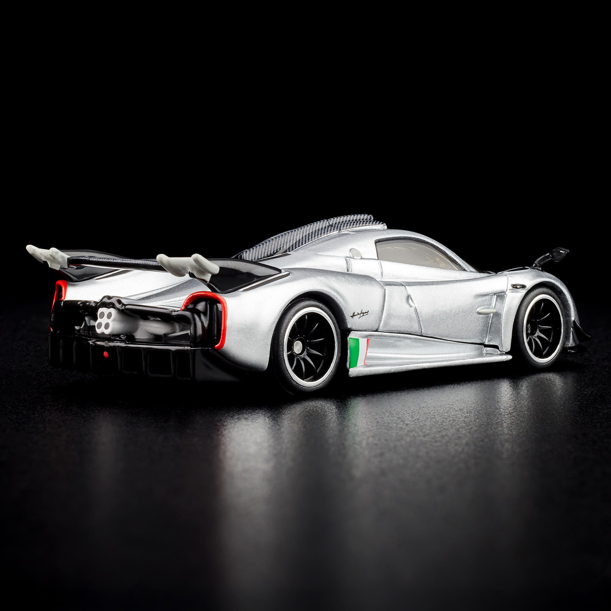 Hot Wheels RLC Exclusive '21 Pagani Huayra R