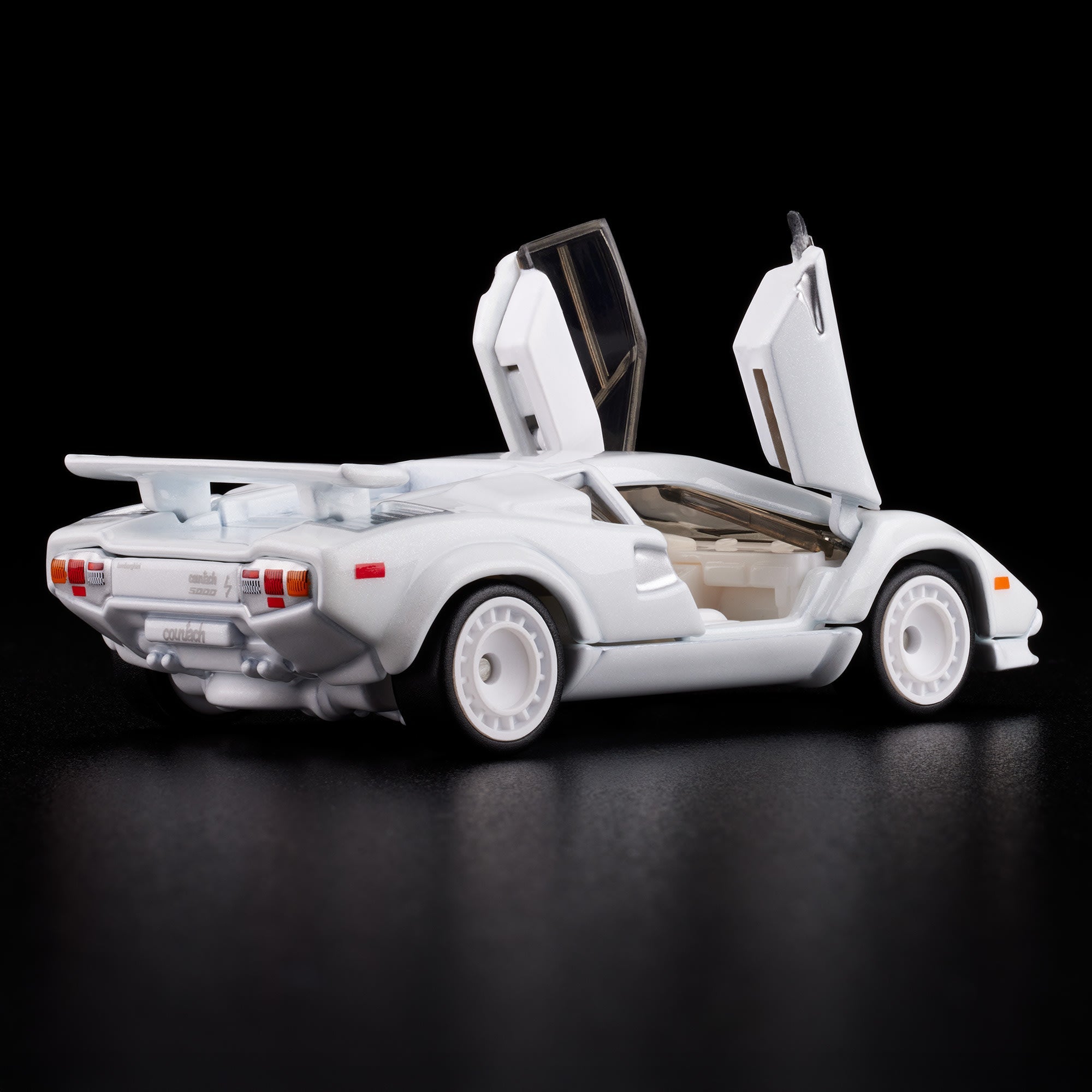 Hot Wheels RLC Exclusive 1982 Lamborghini Countach LP 500 S